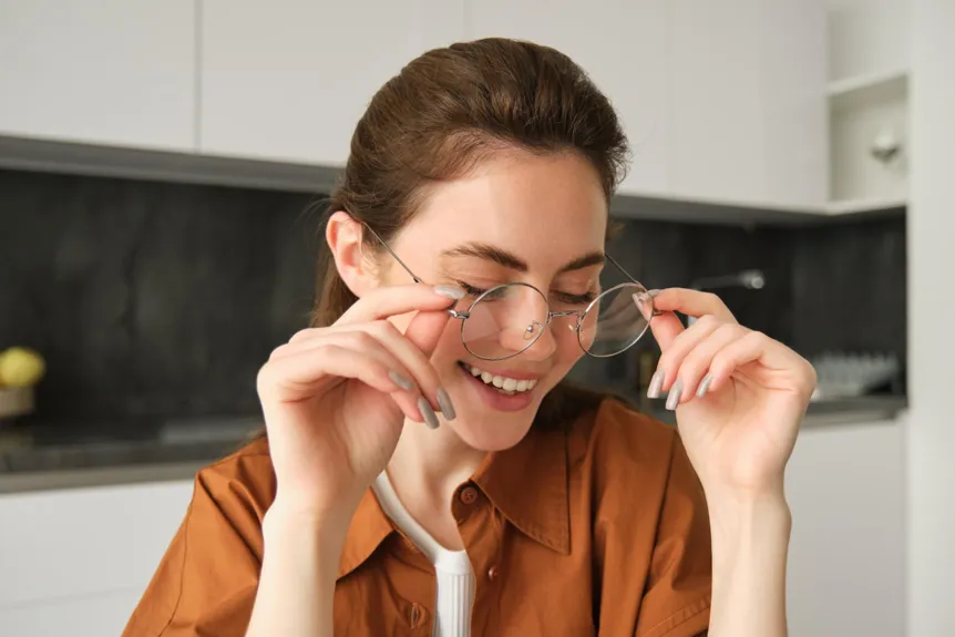 Wady i zalety okularów korekcyjnych