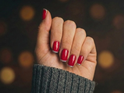 Świąteczne paznokcie