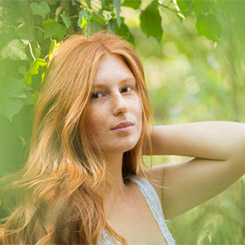 Esent peeling z nasion czarnego bzu