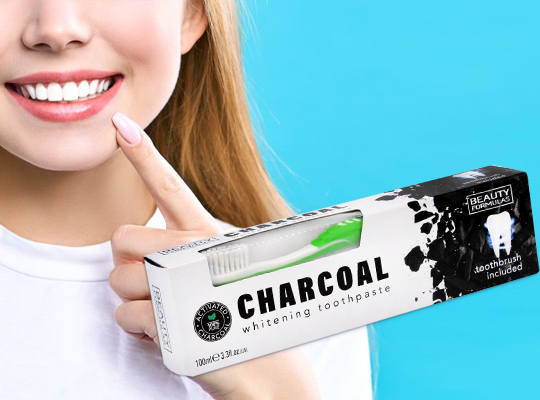 Beauty Formulas Charcoal pasta wybielająca do zębów