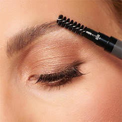 Gabriella Salvete Brow Definer