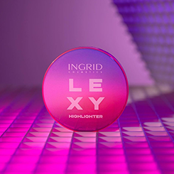 Ingrid Cosmetics x LEXY rozświetlacz strawberry pie