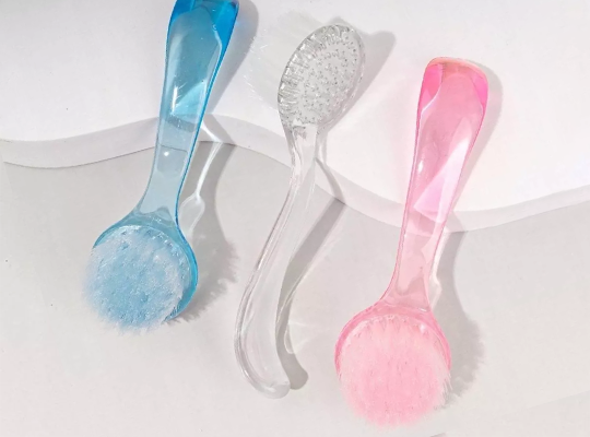 Szczoteczka do czyszczenia paznokci z pyłu