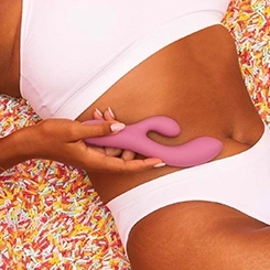 Lovehoney Mon Ami Wearable Couple's Massager wibrator dla par