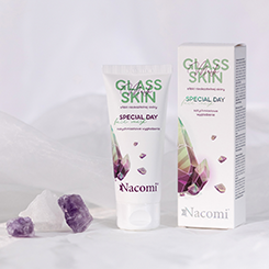 Nacomi Glass skin