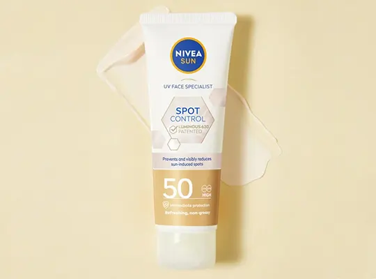 Nivea Luminous630 Antispot krem cc przeciw przebarwieniom