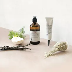 łagodząca kąpiel do wrażliwej skóry głowy OWAY Soothing hair bath