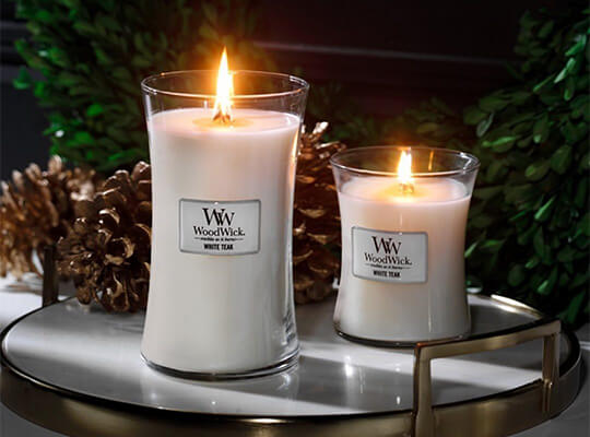 WoodWick ароматическая свеча