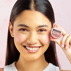 Makeup Revolution Mousse Shadow