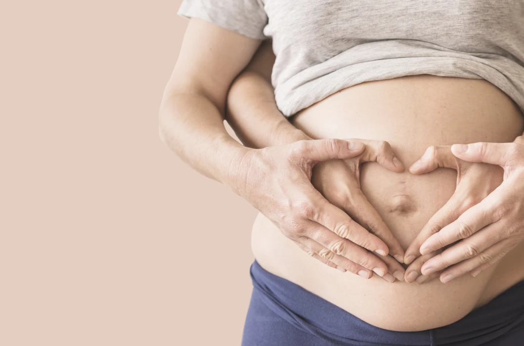 Rozstępy w ciąży i po ciąży – przyczyny i profilaktyka