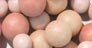 Avon Highlighter Pearls rozświetlacz do twarzy w perełkach Light Peach 28 g