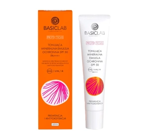 BasicLab Protecticus tonująca mineralna emulsja ochronna SPF 50 Prewencja i Antyoksydacja 40 ml