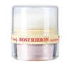 Lovely Rosy Ribbon Highlighter sypki rozświetlacz do twarzy i ciała z wbudowanym puszkiem 2 g