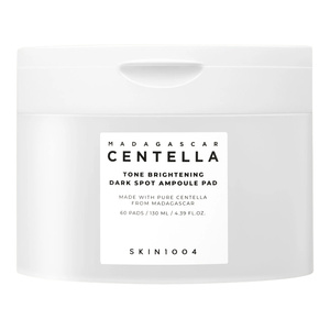 SKIN1004 Madagascar Centella Tone Brightening Dark Spot Ampoule Pad rozjaśniające płatki do twarzy 60 sztuk