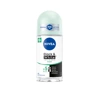 NIVEA Black&White Invisible Fresh antyperspirant roll-on dla kobiet 50 ml